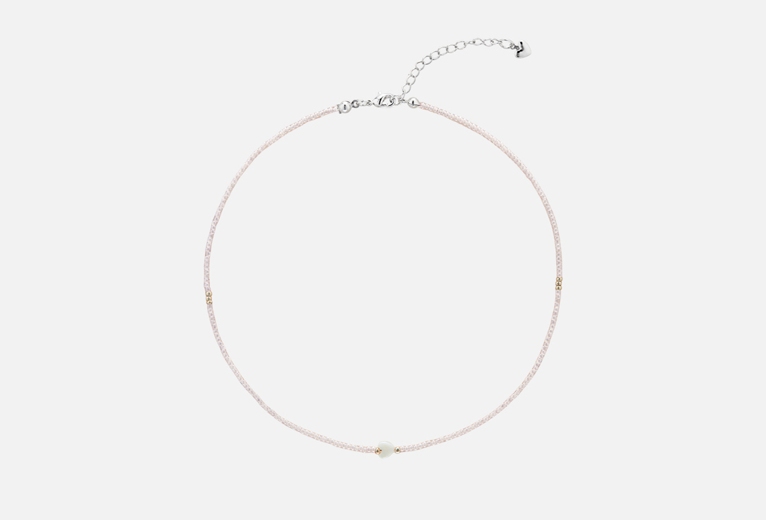 Beaded choker around the neck with a mother-of-pearl heart 1 шт