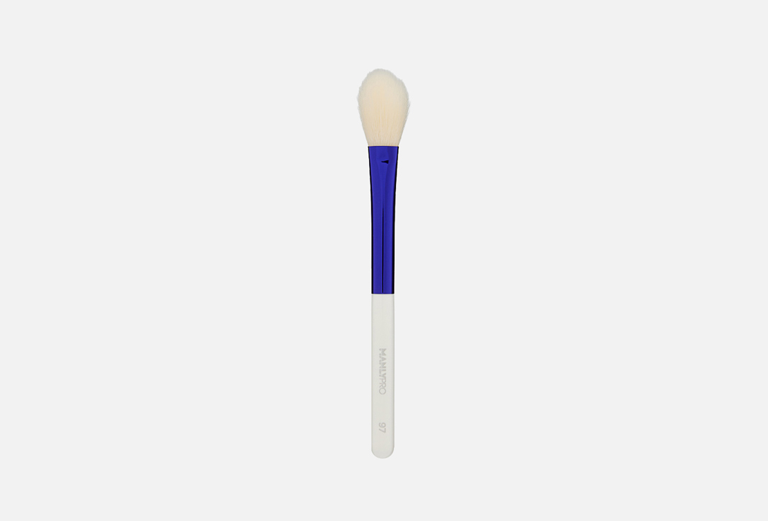 Medium multifunctional flat brush for blush 1 шт