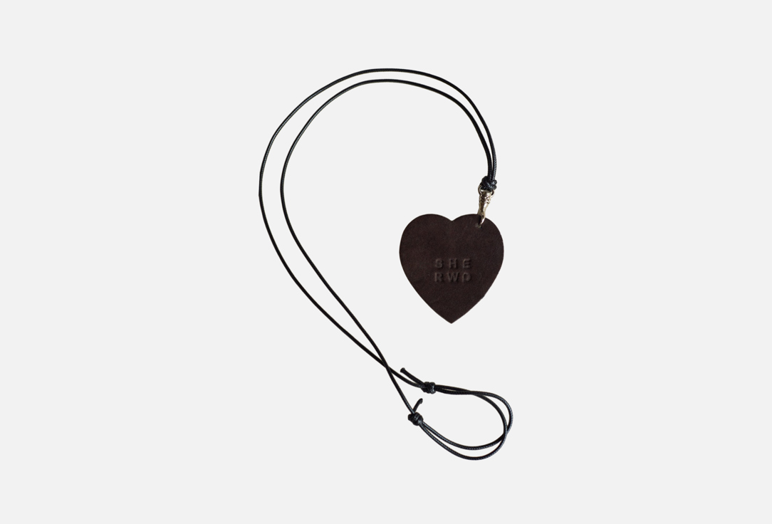 Heart pendant brown 1 шт