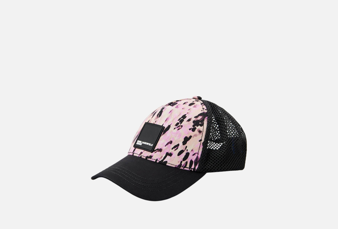 TRUCKER